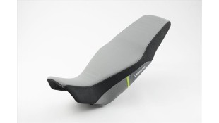 ΕΝΙΣΧΥΜΕΝΗ ΣΕΛΑ ΘΕΡΜΕΝΟΜΕΝΗ ΓΙΑ ΓΚΡΙ CFMOTO 450MT